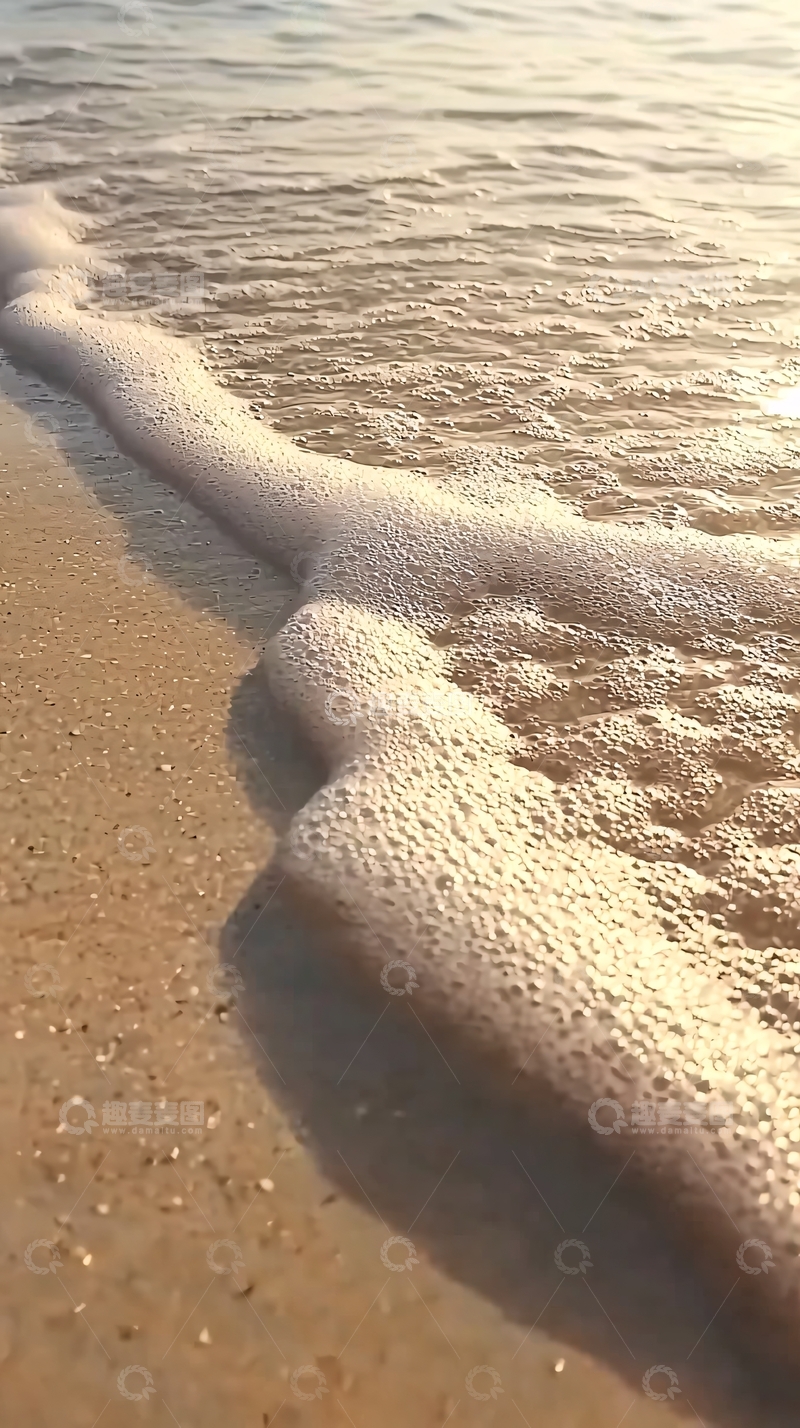 高清大图下载【趣麦麦图】海浪轻抚沙滩