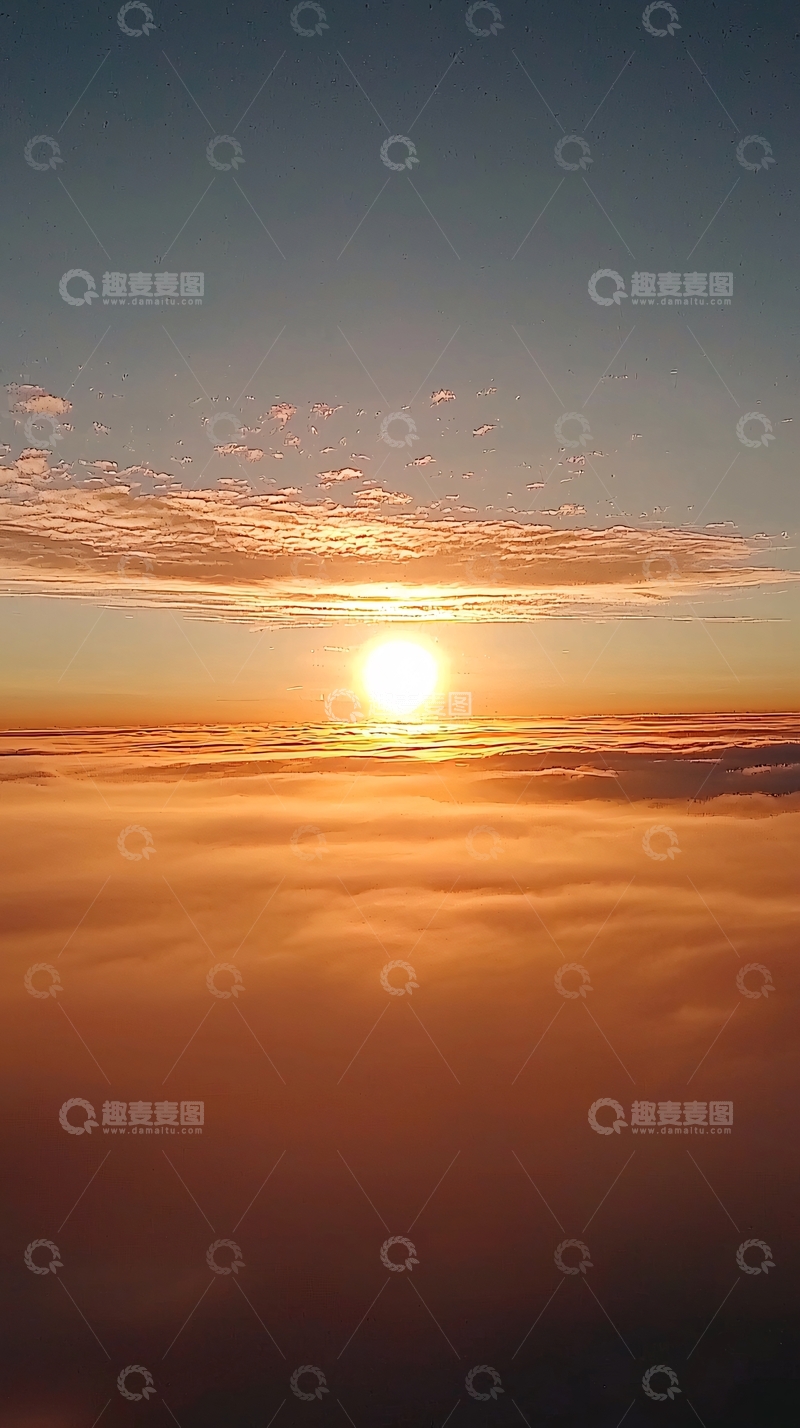 高清大图下载【趣麦麦图】高空云海日落景色
