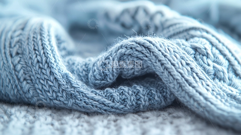 高清大图下载【趣麦麦图】柔软舒适的蓝色羊毛针织衫
