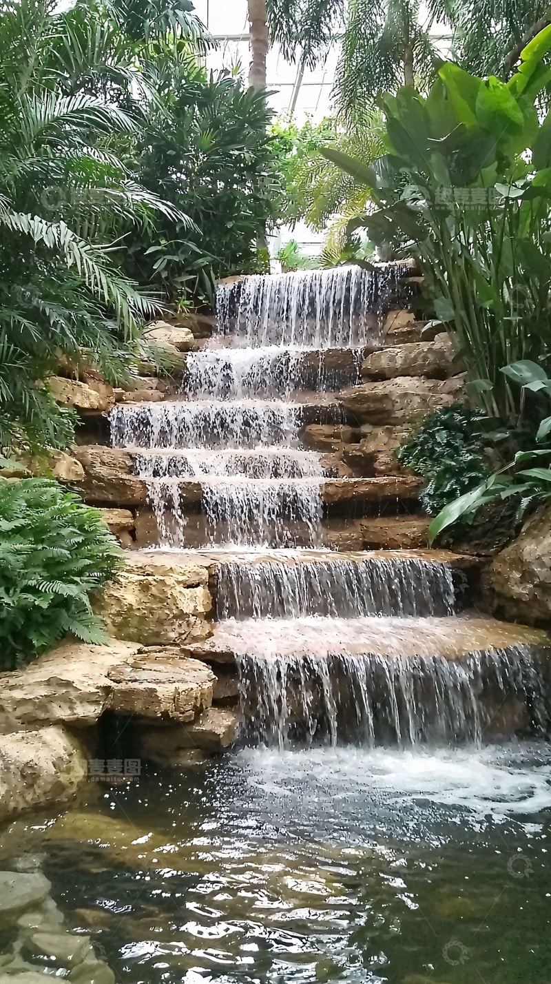 高清大图下载【趣麦麦图】室内瀑布景观