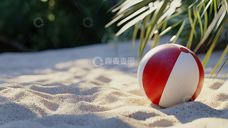 高清大图下载【趣麦麦图】沙滩上的红白相间沙滩球