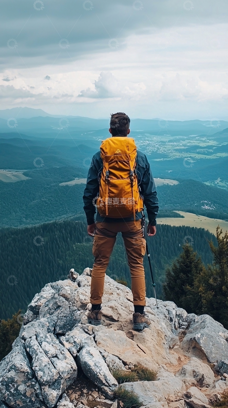 高清大图下载【趣麦麦图】山顶眺望远景