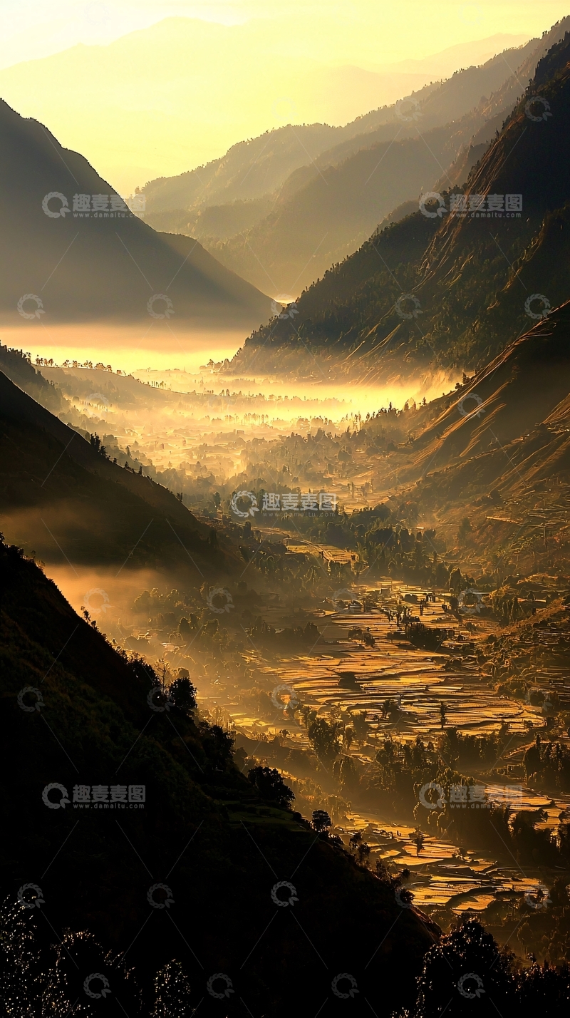 高清大图下载【趣麦麦图】日出山谷迷雾景色