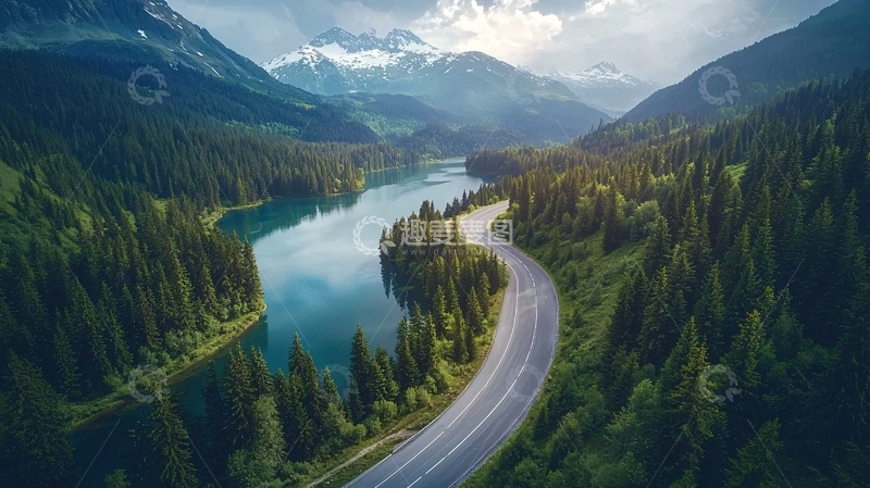 高清大图下载【趣麦麦图】山路环绕碧绿湖泊