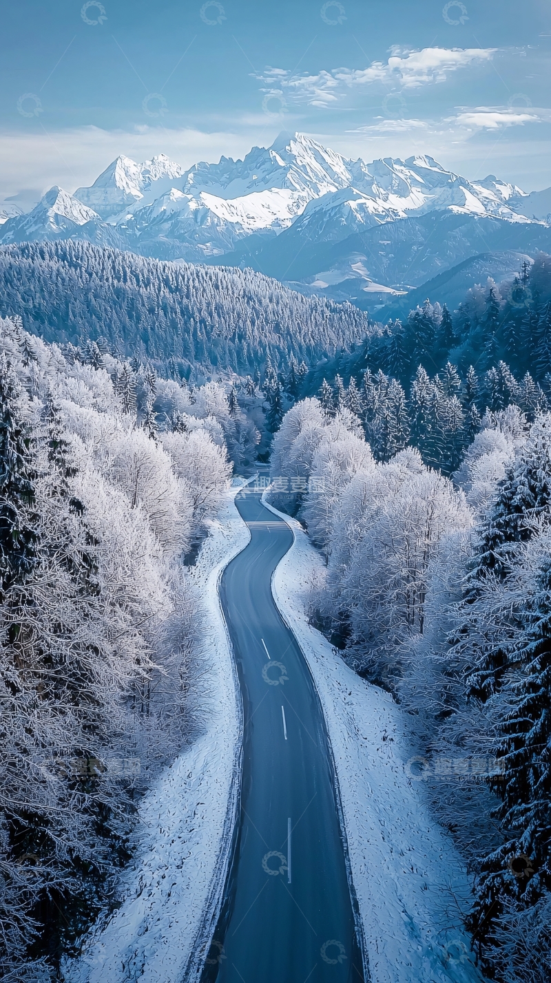 高清大图下载【趣麦麦图】雪山下的蜿蜒公路