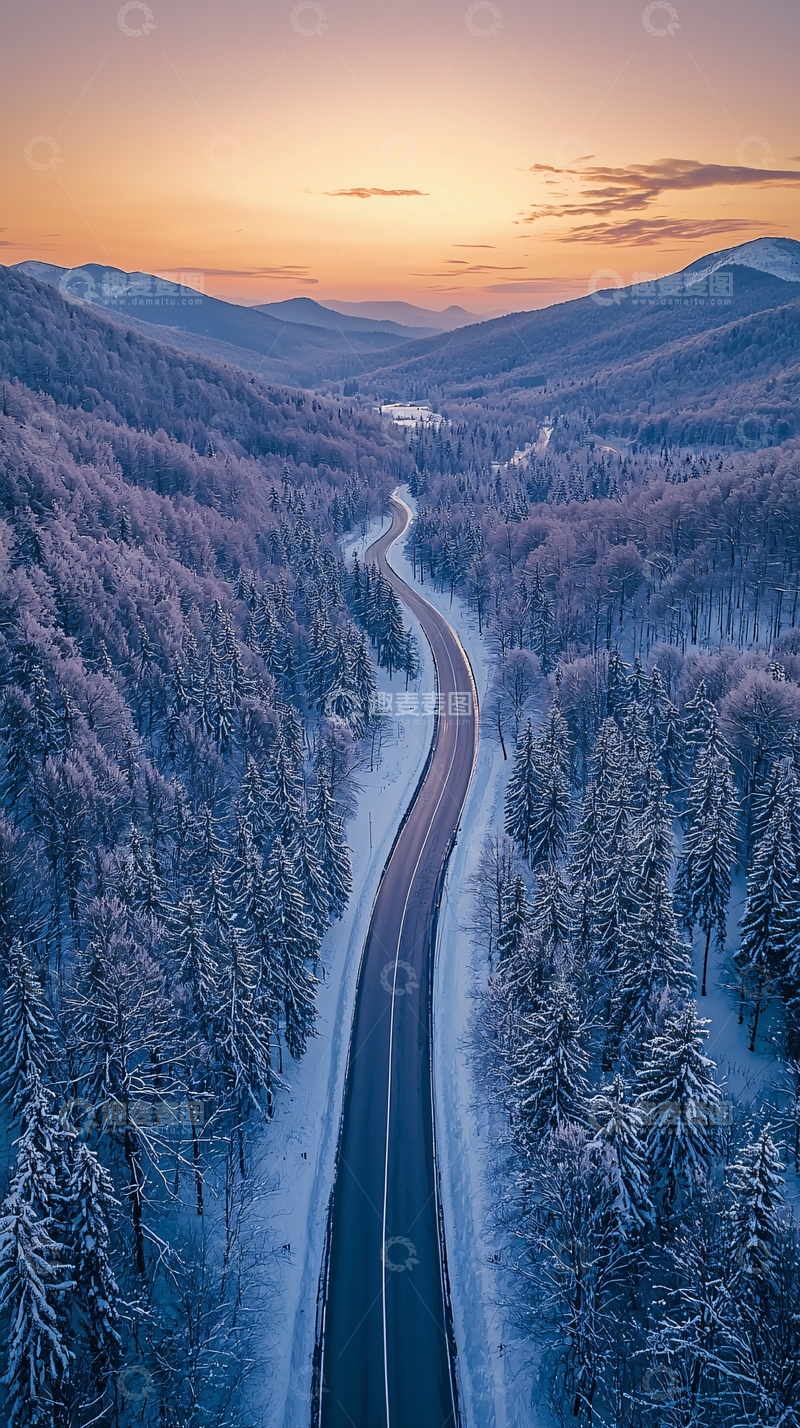 高清大图下载【趣麦麦图】雪山公路日落