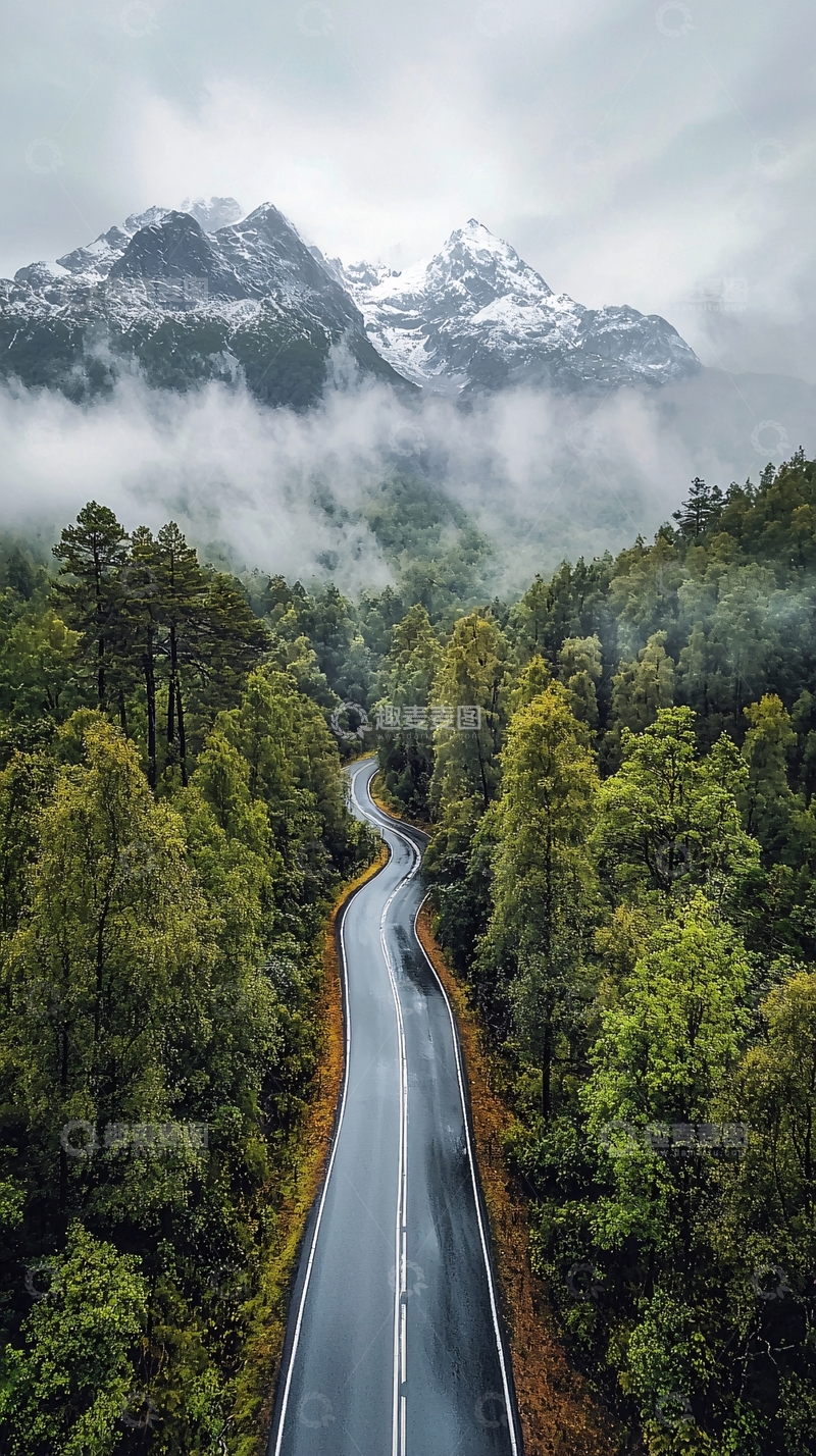 高清大图下载【趣麦麦图】蜿蜒道路通向雪山