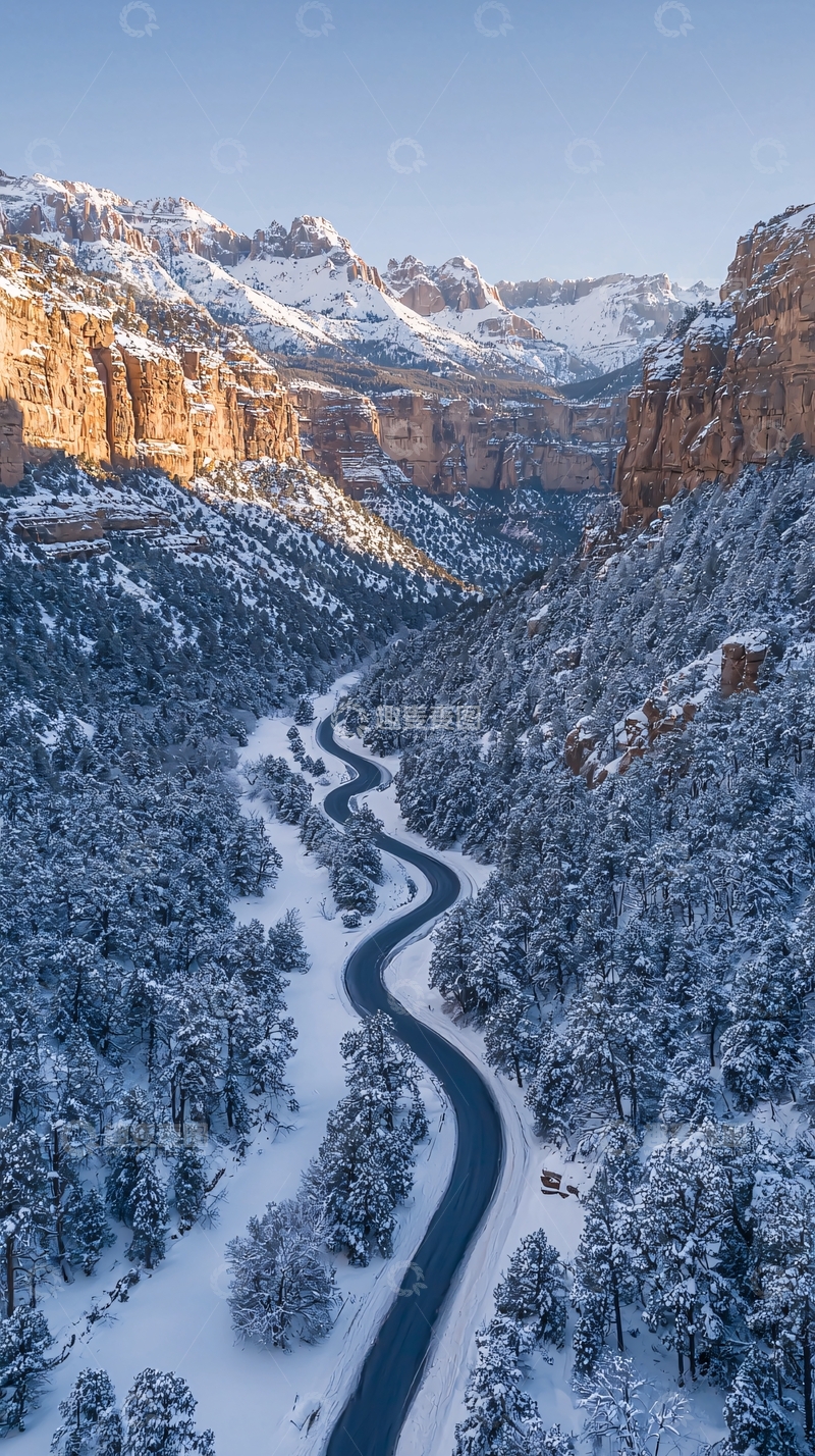 高清大图下载【趣麦麦图】雪山蜿蜒公路景观