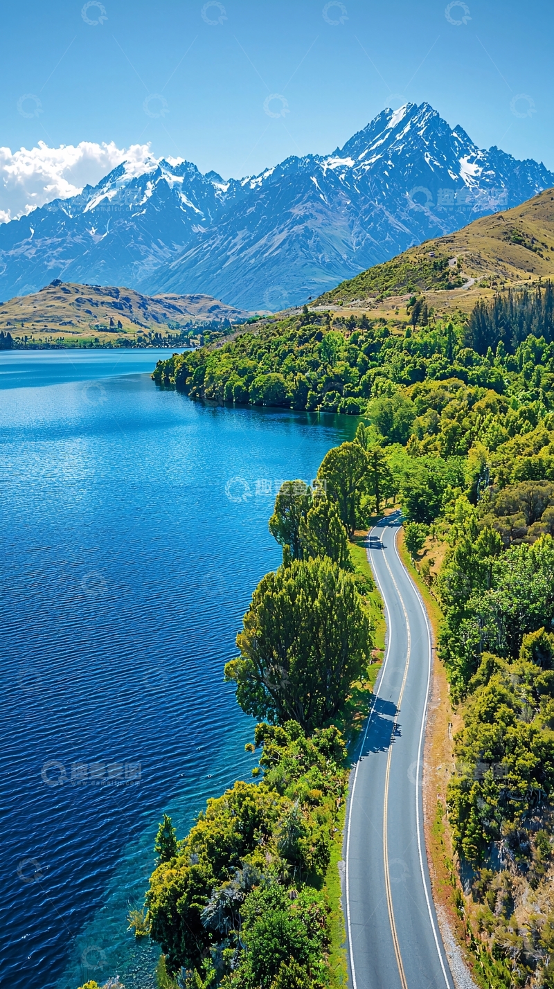 高清大图下载【趣麦麦图】风景如画的湖边公路