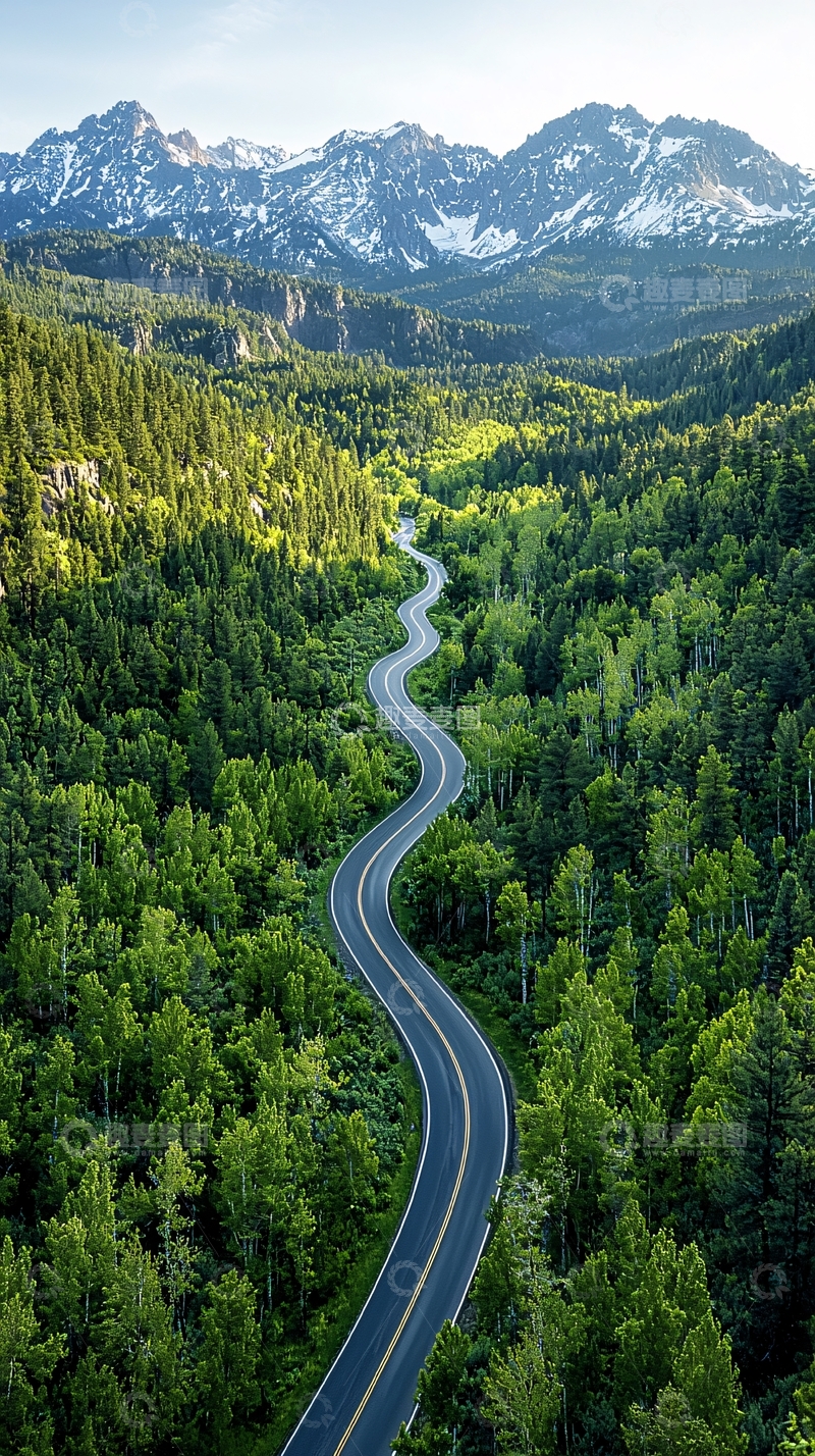 高清大图下载【趣麦麦图】山路蜿蜒通向雪山