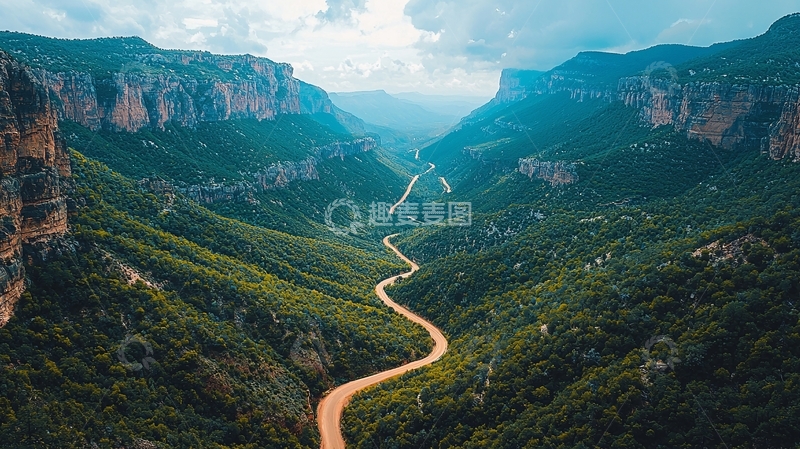 高清大图下载【趣麦麦图】蜿蜒山路峡谷风光