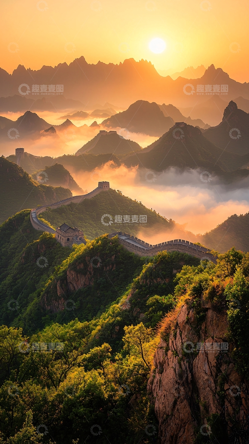 高清大图下载【趣麦麦图】长城日出云海山峦