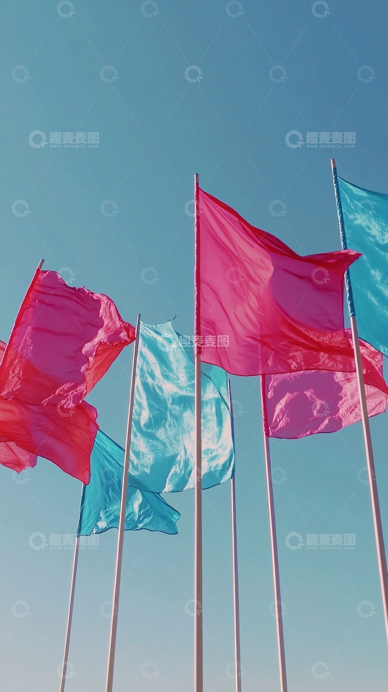 高清大图下载【趣麦麦图】彩色旗帜迎风飘扬