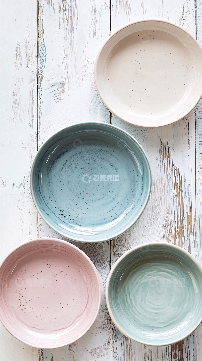 高清大图下载【趣麦麦图】四个浅色系陶瓷碗