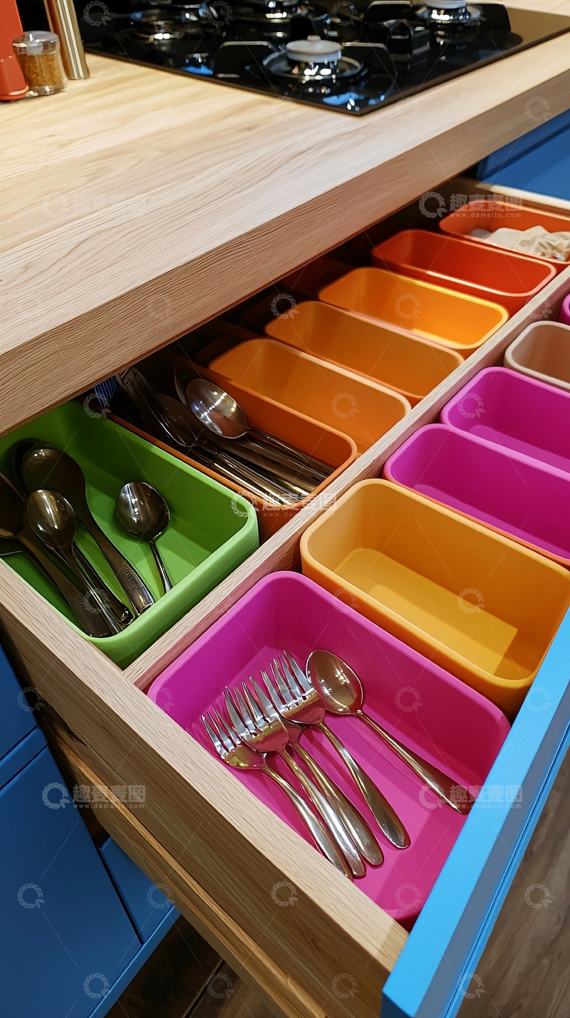 高清大图下载【趣麦麦图】彩色收纳盒厨房抽屉