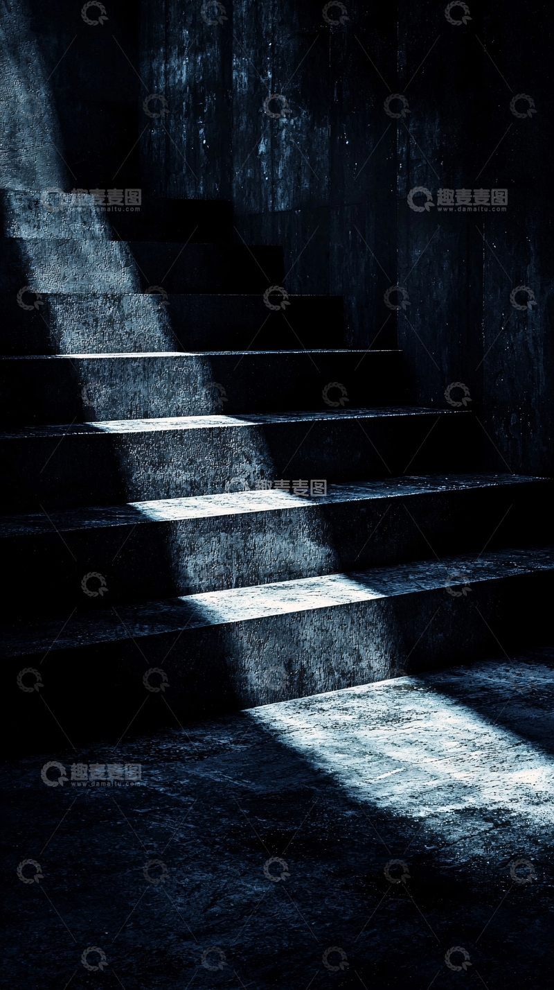 高清大图下载【趣麦麦图】黑暗楼梯上的聚光灯