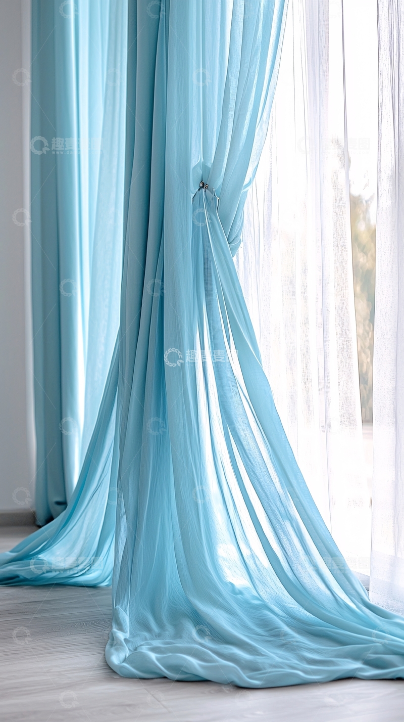 高清大图下载【趣麦麦图】浅蓝色窗帘飘逸质感