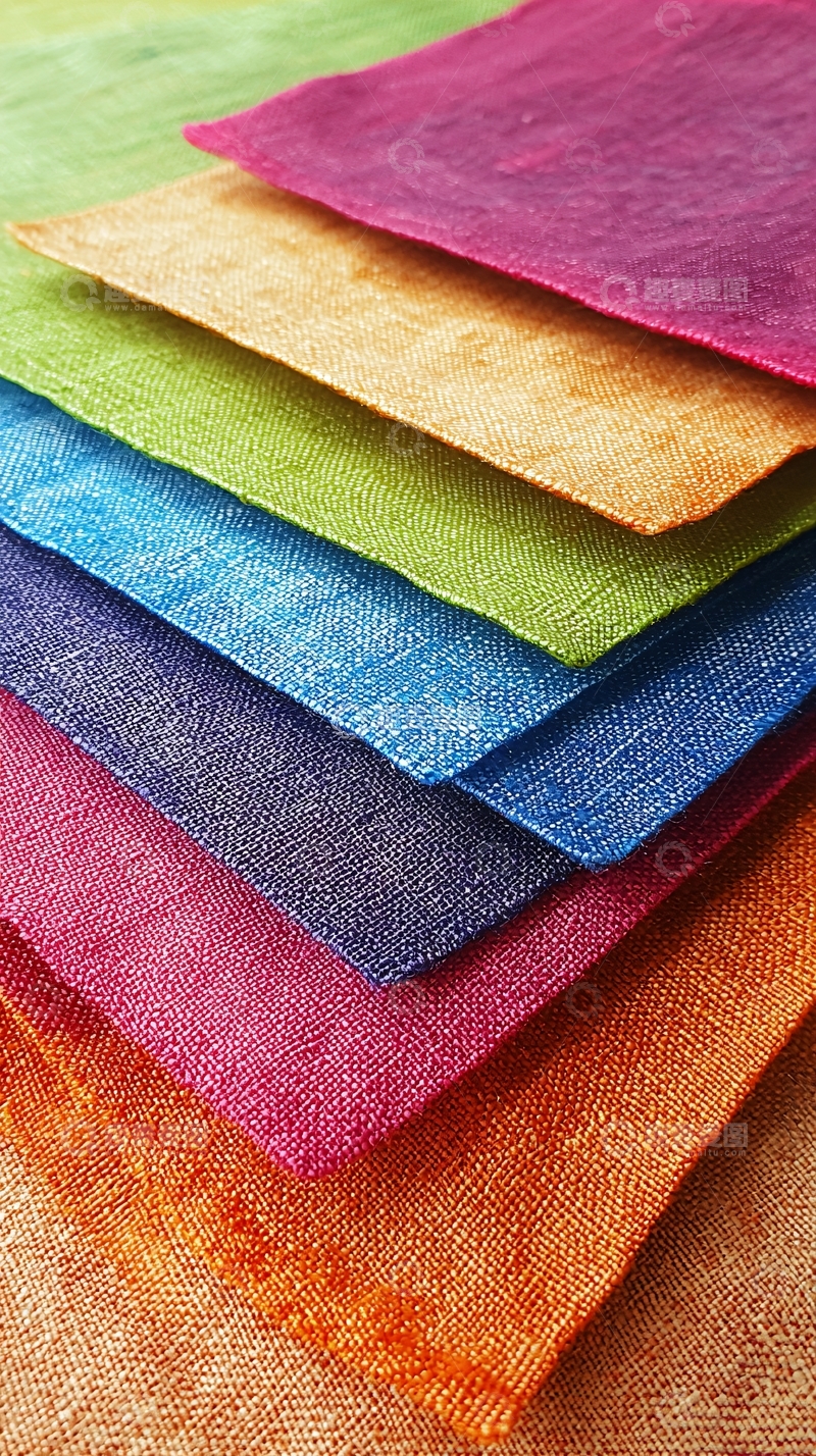 高清大图下载【趣麦麦图】彩色布料堆叠