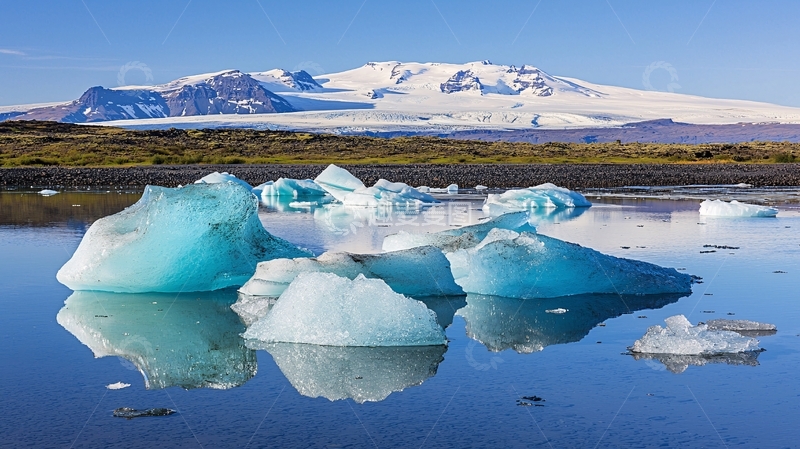 高清大图下载【趣麦麦图】冰川湖泊与冰山倒影