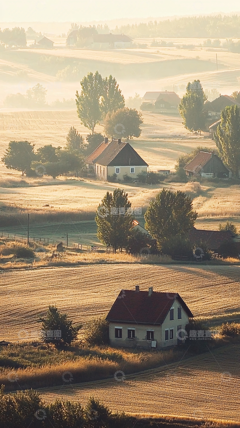 高清大图下载【趣麦麦图】-清晨田园乡村房屋