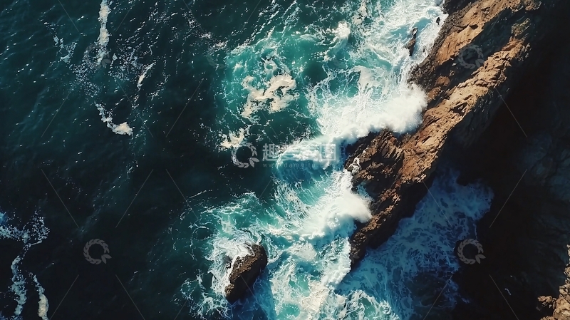 高清大图下载【趣麦麦图】高空俯瞰海浪拍打岩石
