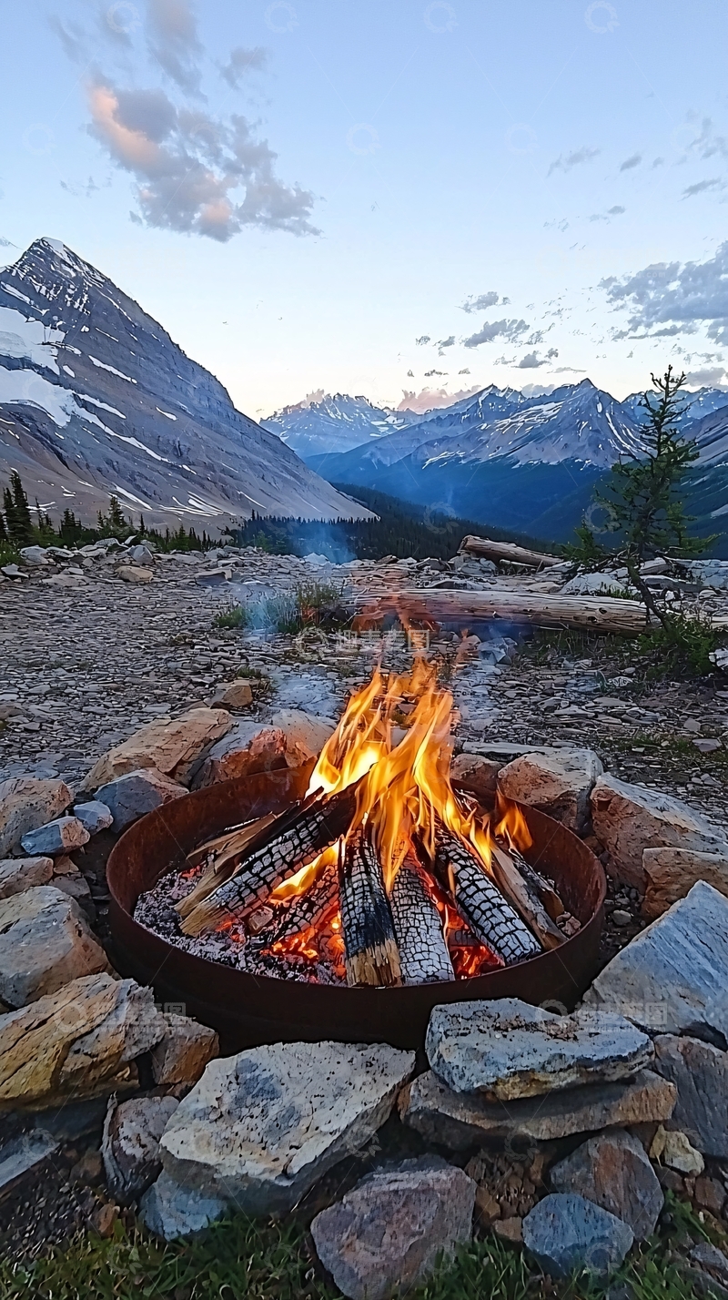 高清大图下载【趣麦麦图】山脉篝火晚霞风景照
