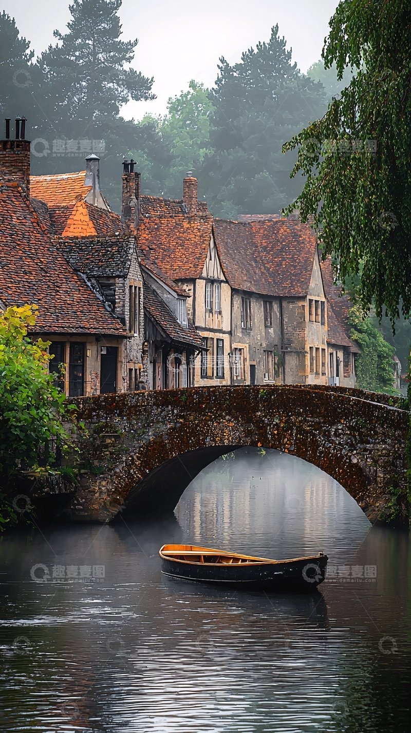 高清大图下载【趣麦麦图】雾气弥漫的古镇小桥