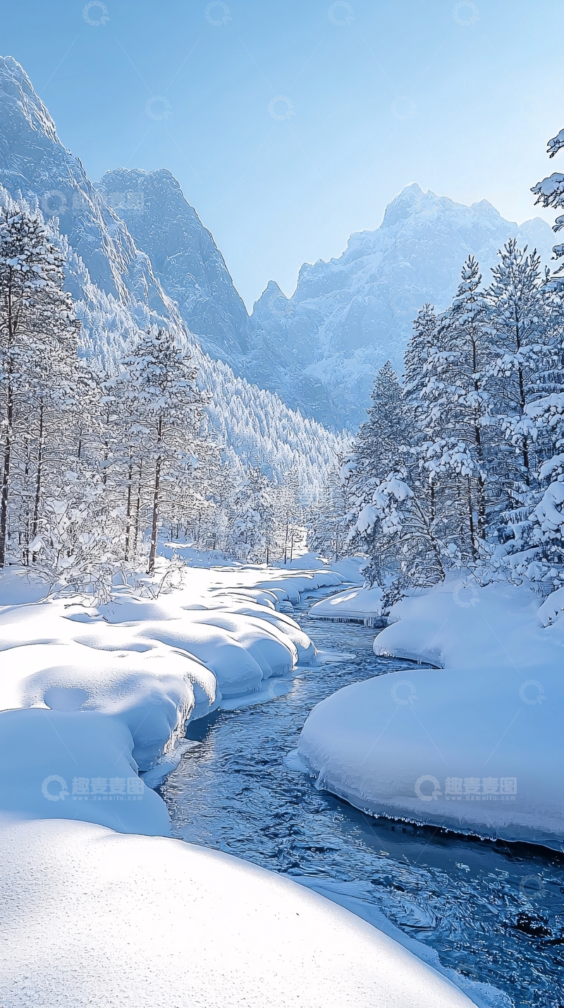 高清大图下载【趣麦麦图】雪山下的河流与森林
