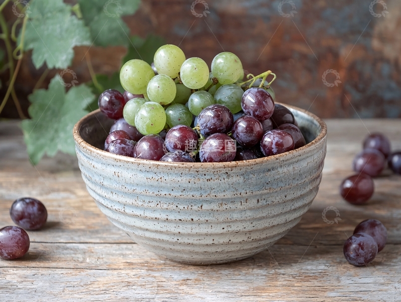 高清大图下载【趣麦麦图】一碗新鲜的葡萄