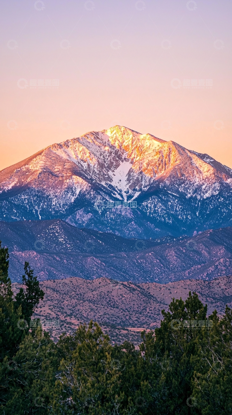 高清大图下载【趣麦麦图】日出雪山壮丽景色