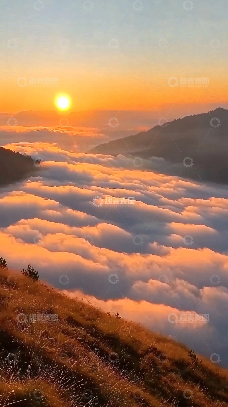高清大图下载【趣麦麦图】日出云海山峰