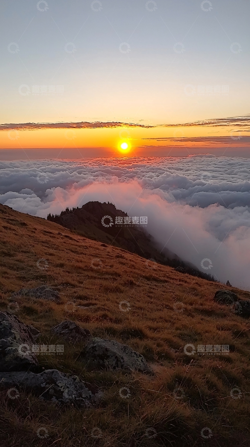 高清大图下载【趣麦麦图】山顶日落云海
