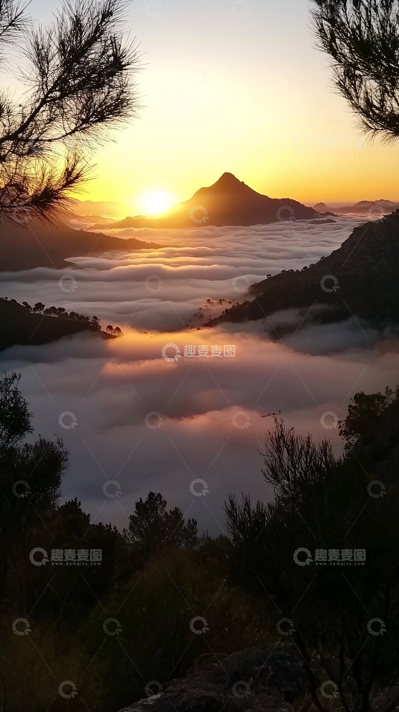 高清大图下载【趣麦麦图】日出云海山峰景色