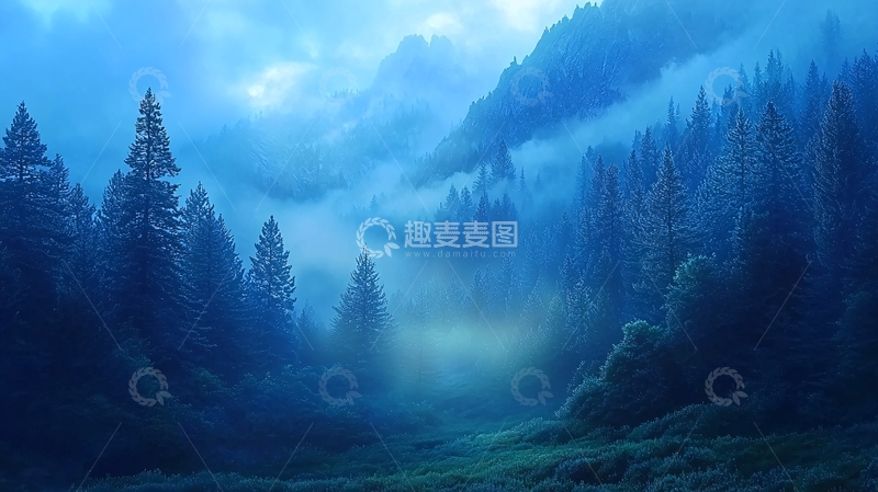高清大图下载【趣麦麦图】蓝调森林雾气山脉