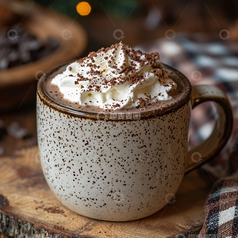 高清大图下载【趣麦麦图】热巧克力加奶油和巧克力屑