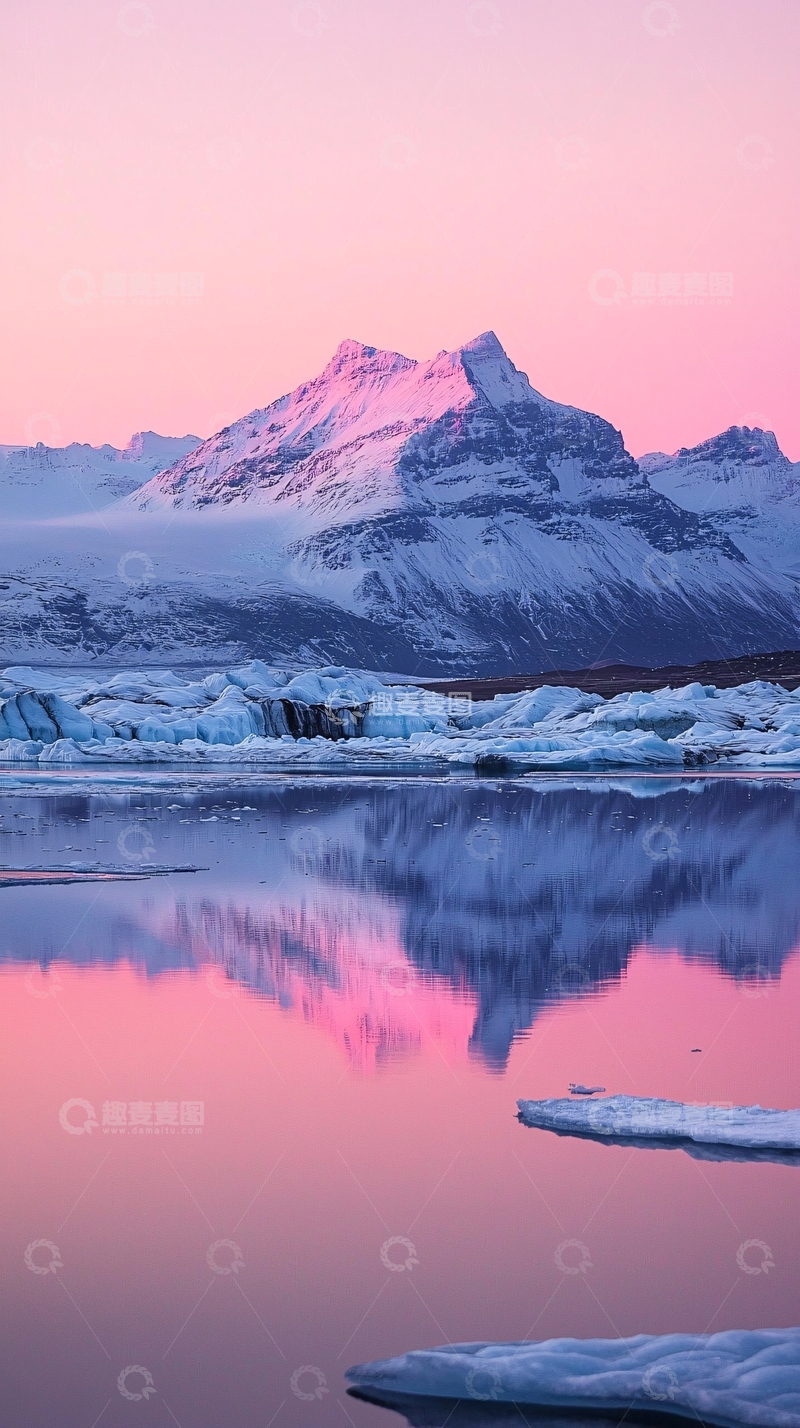 高清大图下载【趣麦麦图】冰山湖泊粉色天空倒影