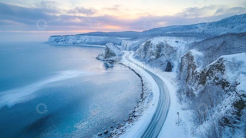 高清大图下载【趣麦麦图】冰雪覆盖的海岸公路