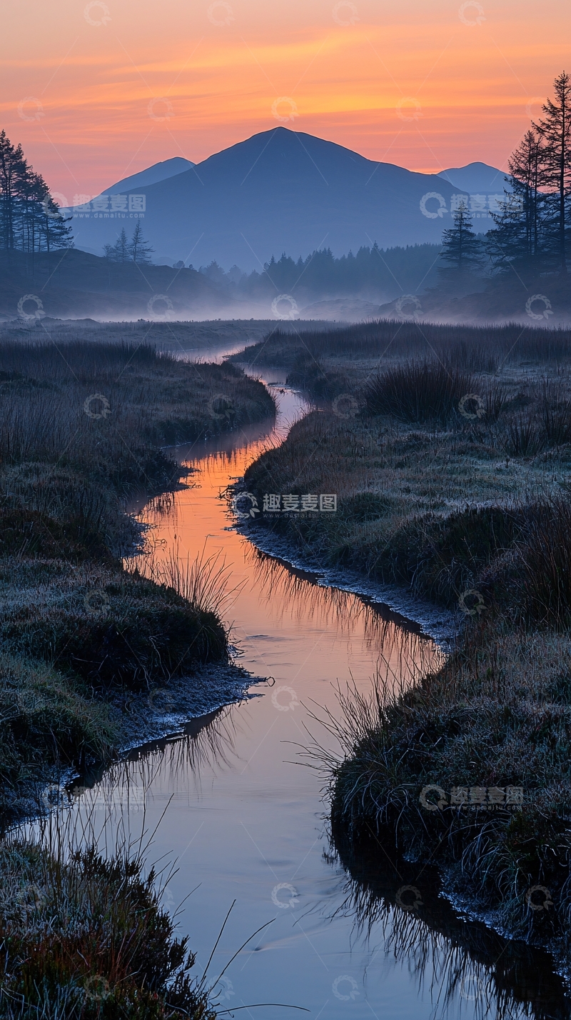 高清大图下载【趣麦麦图】宁静的日出小溪山景