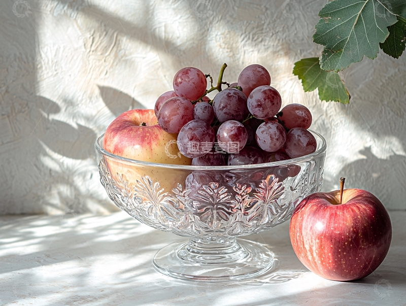 高清大图下载【趣麦麦图】阳光下水果玻璃碗