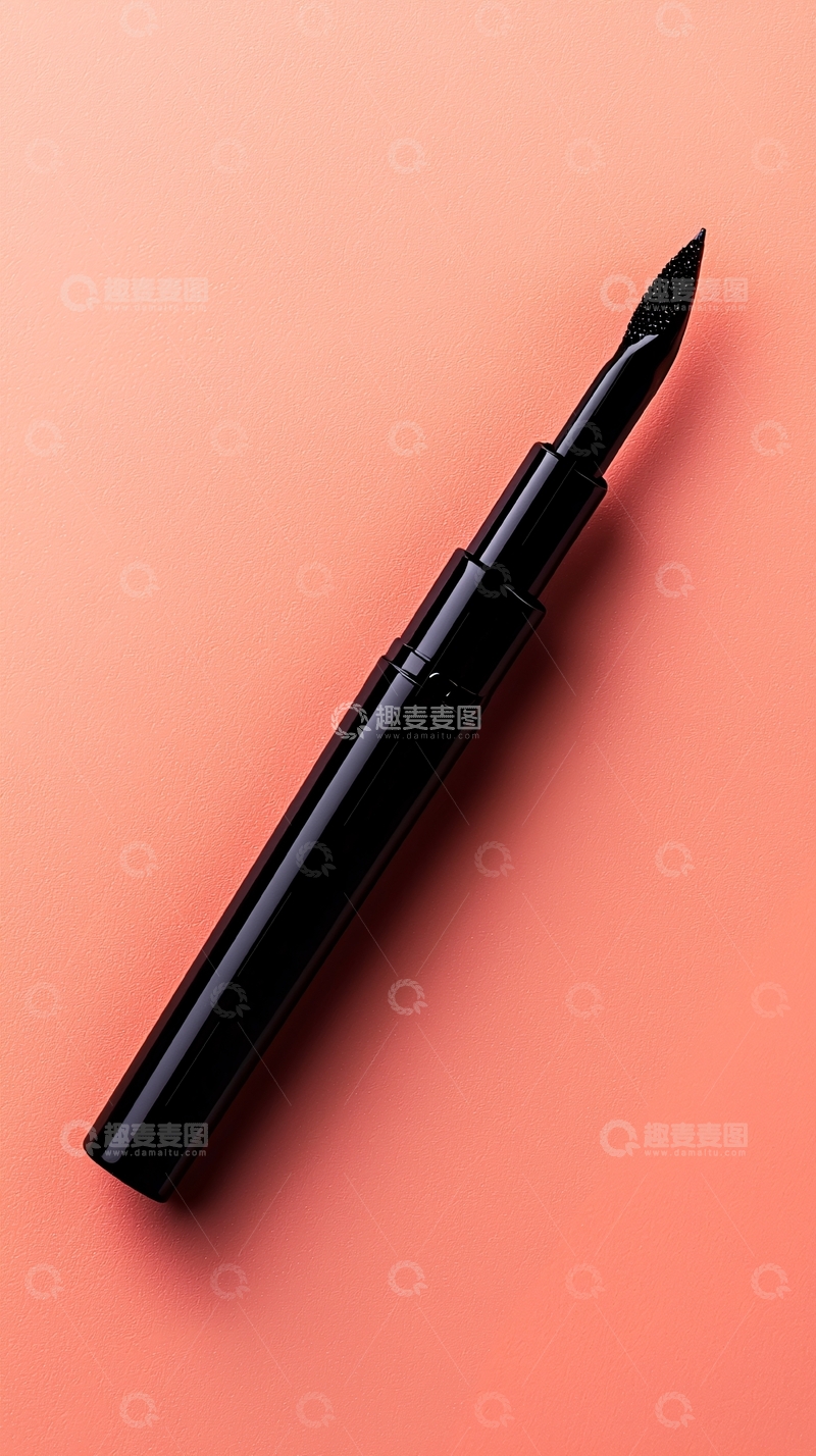 高清大图下载【趣麦麦图】黑色眼线笔特写