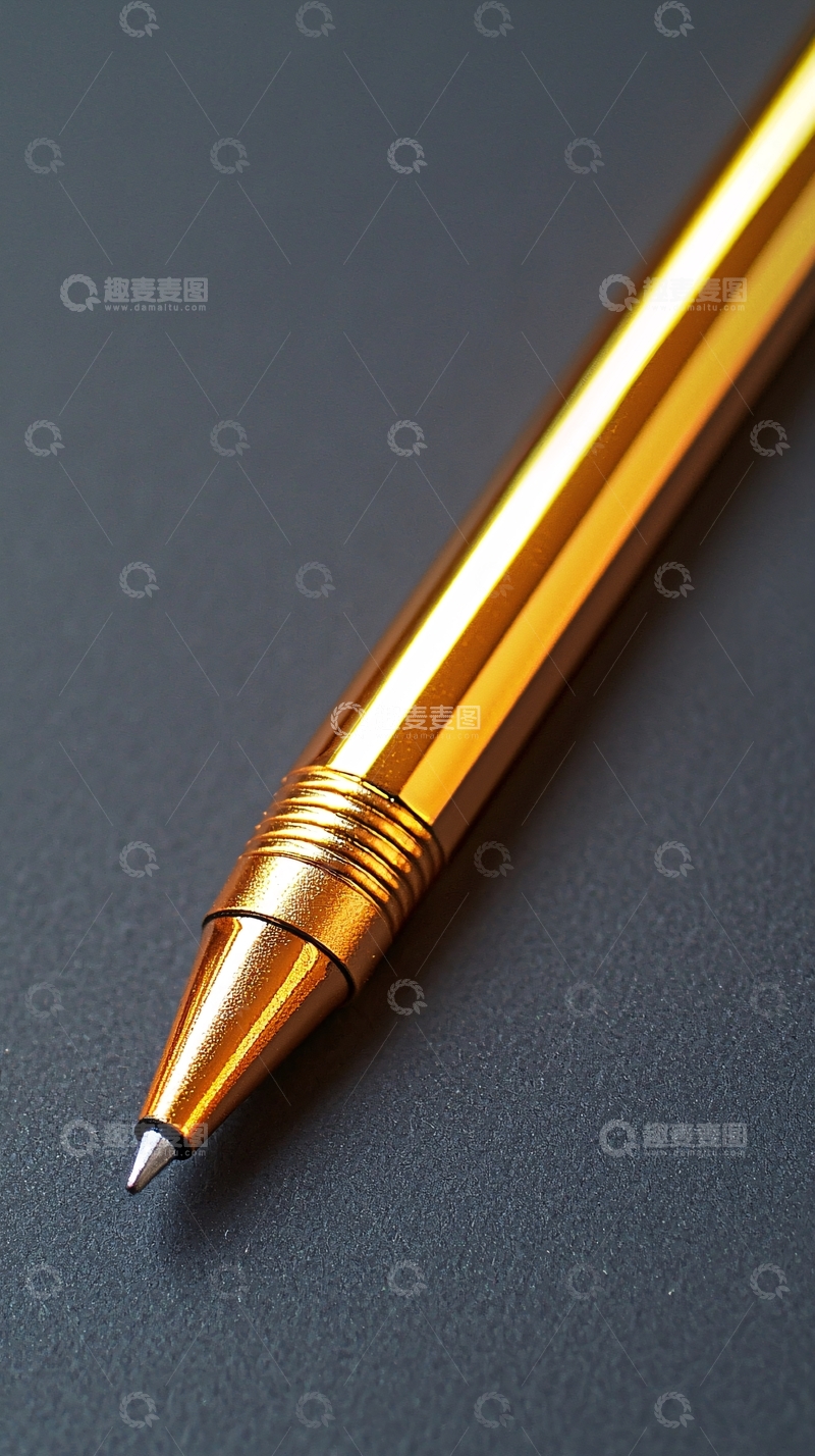 高清大图下载【趣麦麦图】金色金属笔尖特写