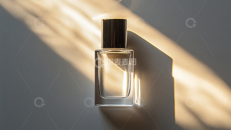 高清大图下载【趣麦麦图】香水瓶在阳光下