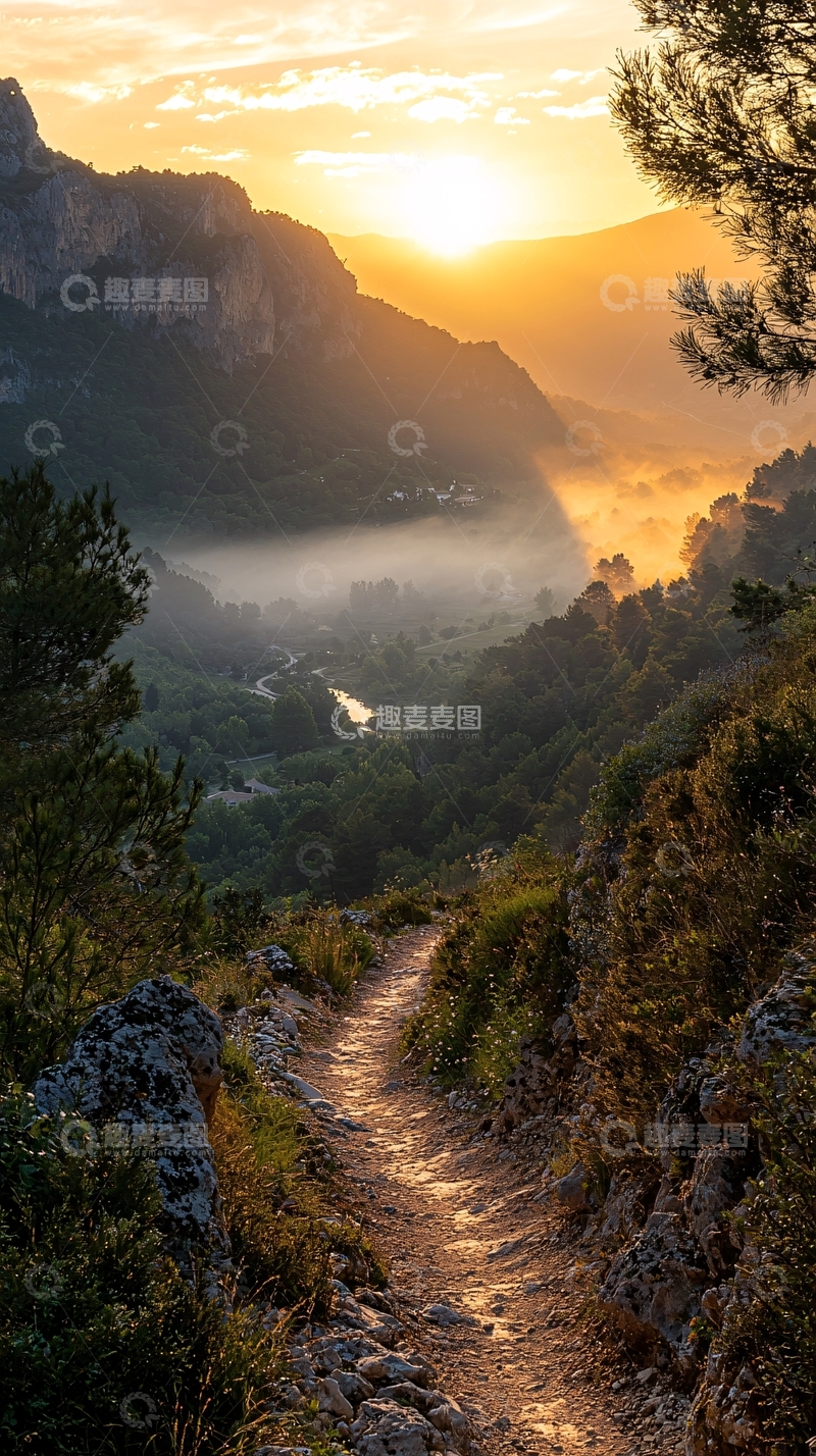 高清大图下载【趣麦麦图】山间小路日出美景