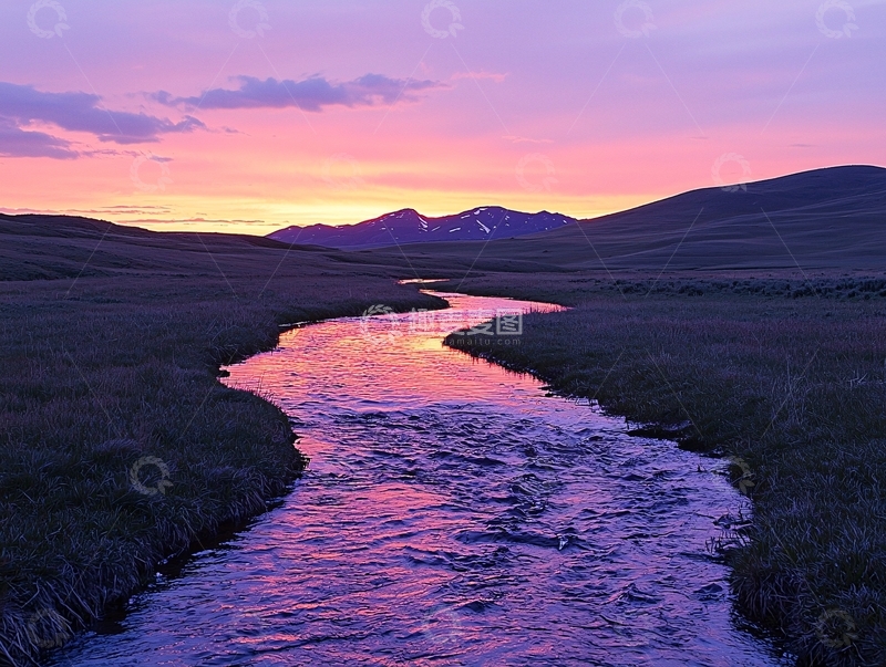 高清大图下载【趣麦麦图】紫色天空下的河流