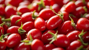 红彤彤的樱桃小番茄