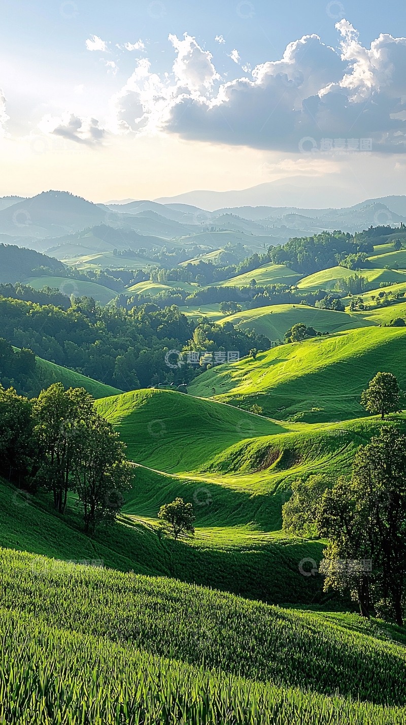 高清大图下载【趣麦麦图】绿色山峦起伏的田园风光