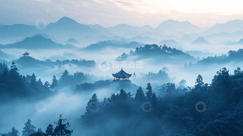 高清大图下载【趣麦麦图】仙境般雾气缭绕的山峰