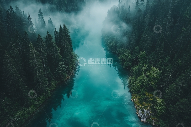 高清大图下载【趣麦麦图】绿色山谷中蜿蜒的河流