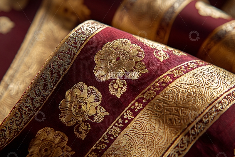 高清大图下载【趣麦麦图】-酒红色金线织锦布料