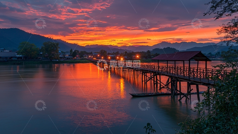 高清大图下载【趣麦麦图】夕阳下的木桥湖景